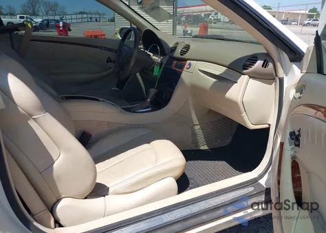 2008 Mercedes-Benz Clk 350 из США, поврежденный, VIN WDBTK56F08F238261